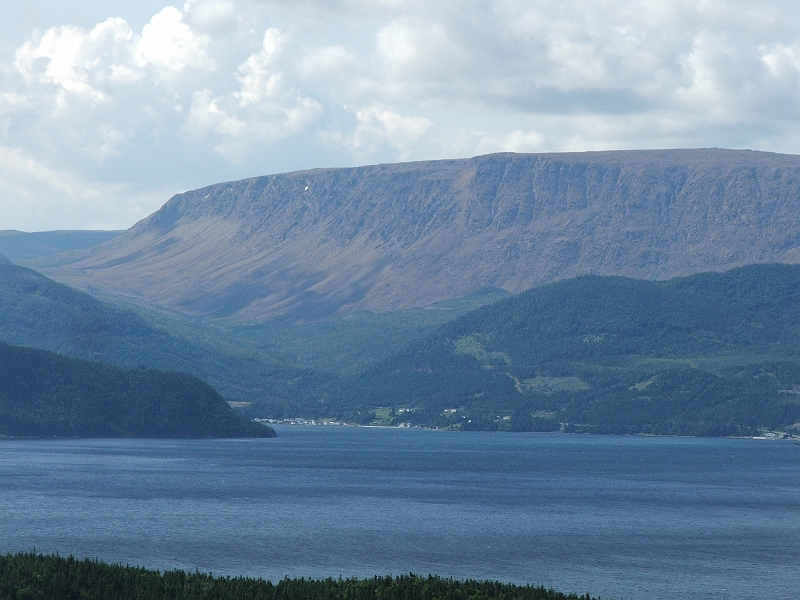 NFLD_drive_to_and-viking_settlement 625.jpg